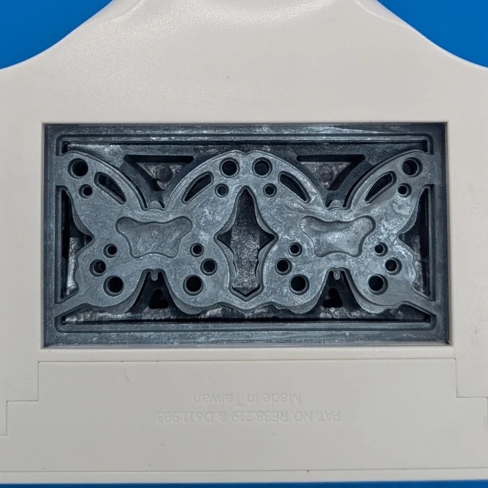 Martha Stewart Crafts Butterfly Lace Edge Punch Craft Tool Border Punch EUC